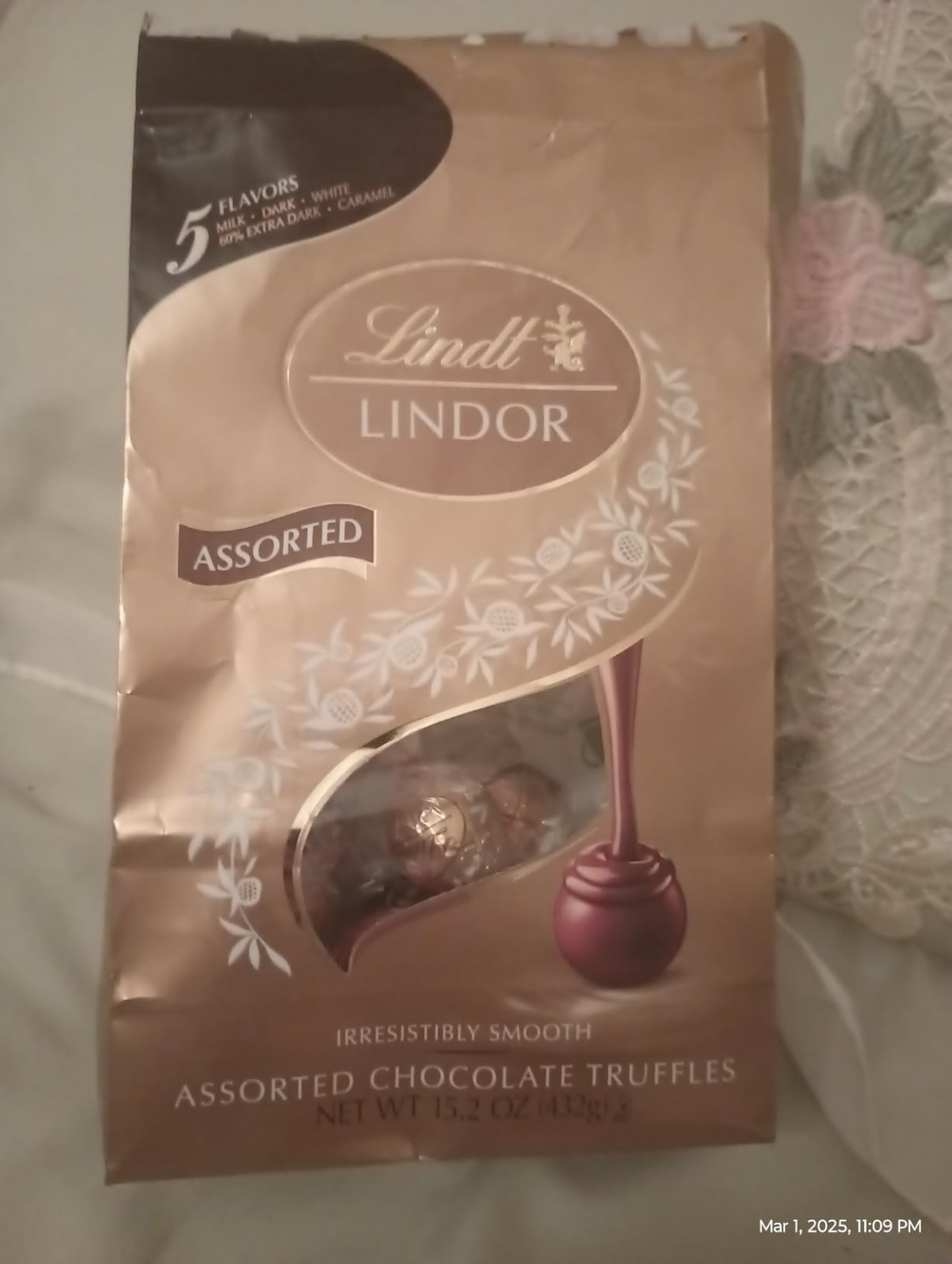 15.2 oz Assorted Chocolate Truffles – Smooth Melting Centers