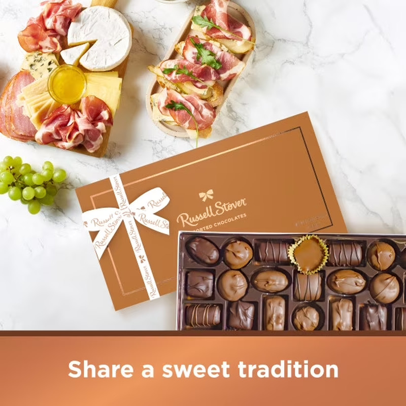 RUSSELL STOVER Assorted Milk & Dark Chocolate Gift Box, 16 oz. (≈ 28 pieces)