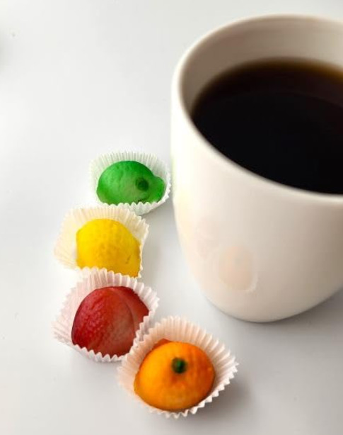 Assorted Marzipan Fruit – (4 oz) 9 Pieces