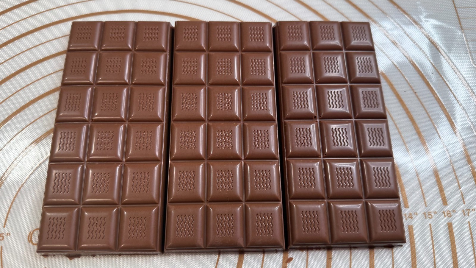 3 Milk Dubai Chocolate bar with Pistachios Honey Kataifi Handkrafted (120×3)360g