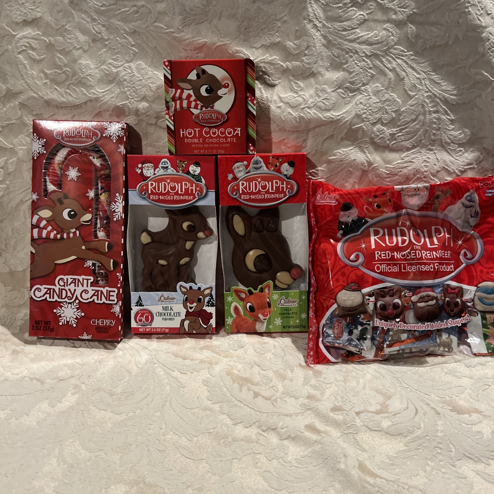 Rudolph The Red Nosed Reindeer, Candy & Hot Cocoa, For Decoration Only, 5 Items