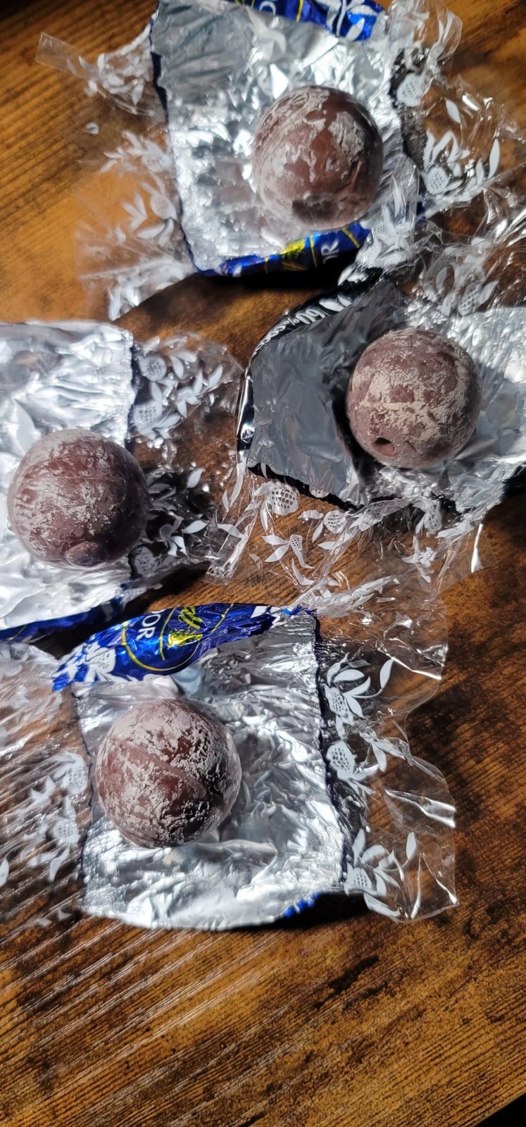 15.2 oz Assorted Chocolate Truffles – Smooth Melting Centers