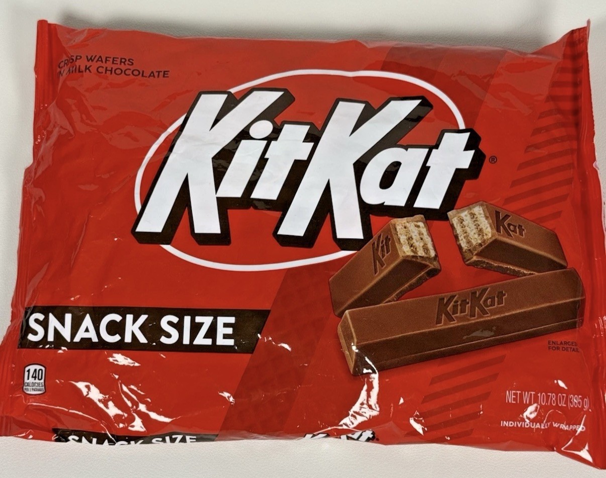 Kit Kat Milk Chocolate Snack Size Wafer Candy Bars BULK 5+ POUNDS x8 BAGS