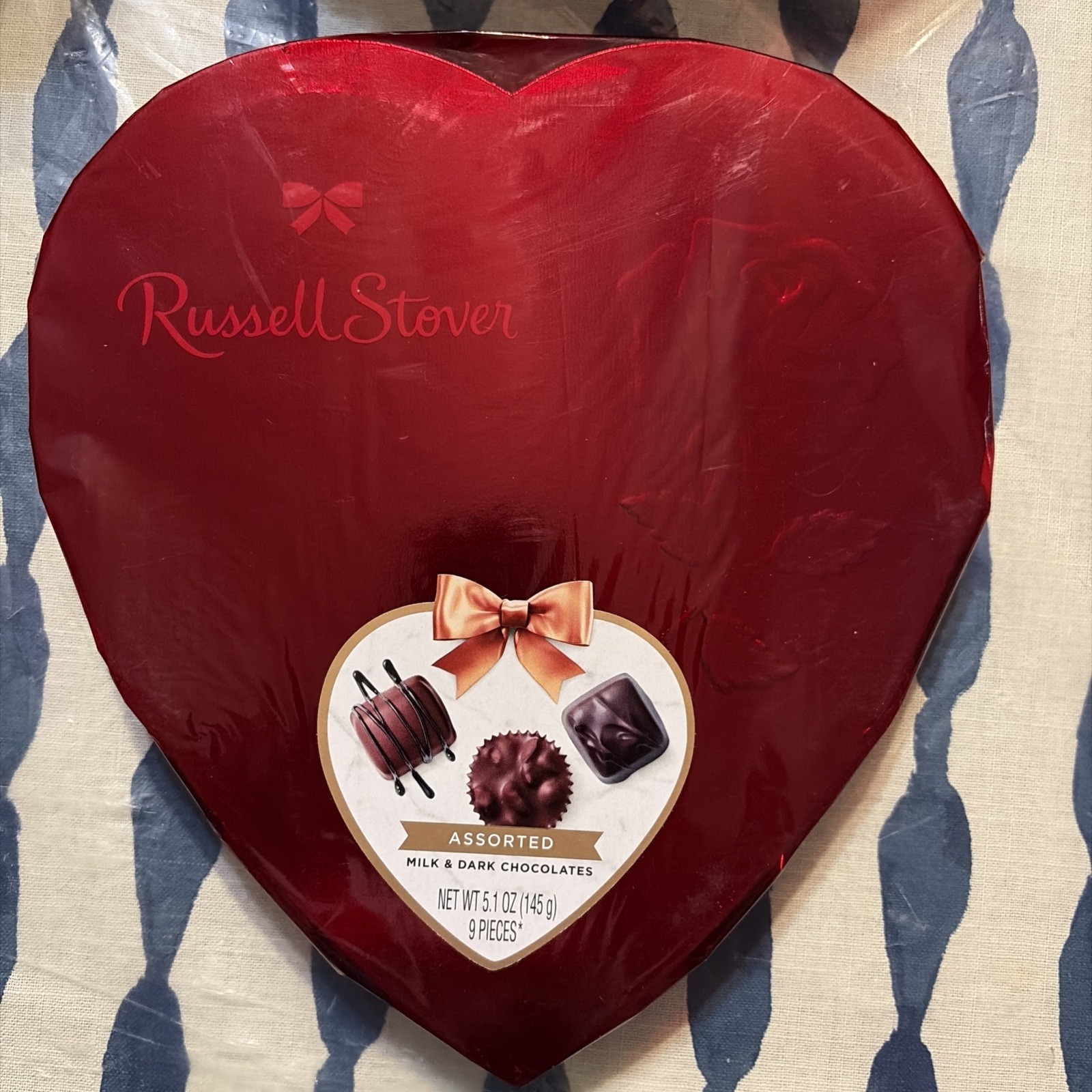 Russell Stover Red Foil Heart Assorted 7-Flavor 9-Piece Milk Chocolates 5.1 oz