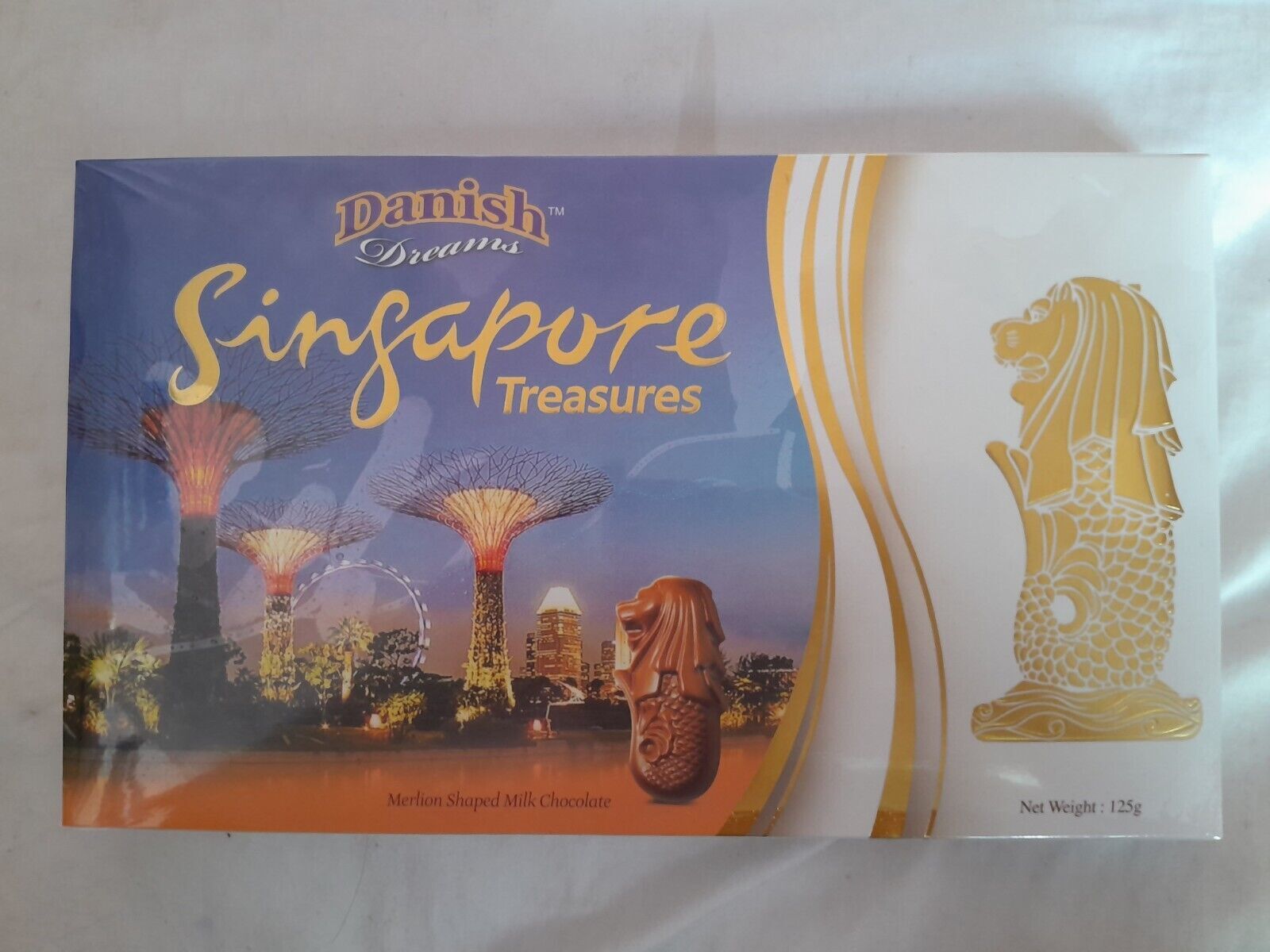 Danish Dreams Singapore Treasures Merlion Shaped Chocolate (Halal)