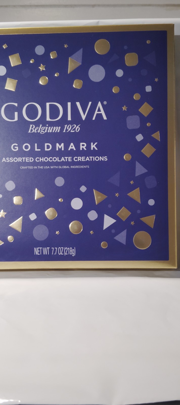 Godiva Goldmark Premium Assorted Chocolate Creations Gift Box 18 Pcs 7.7 oz Lot