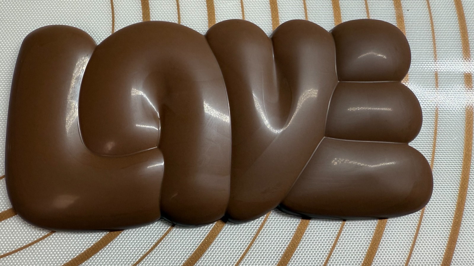 Milk chocolate bar with Love sign Handcrafted in LA , Belgium chocolate 100g.
