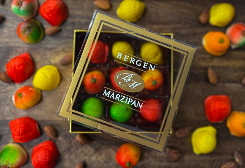 Assorted Marzipan Fruit – (4 oz) 9 Pieces