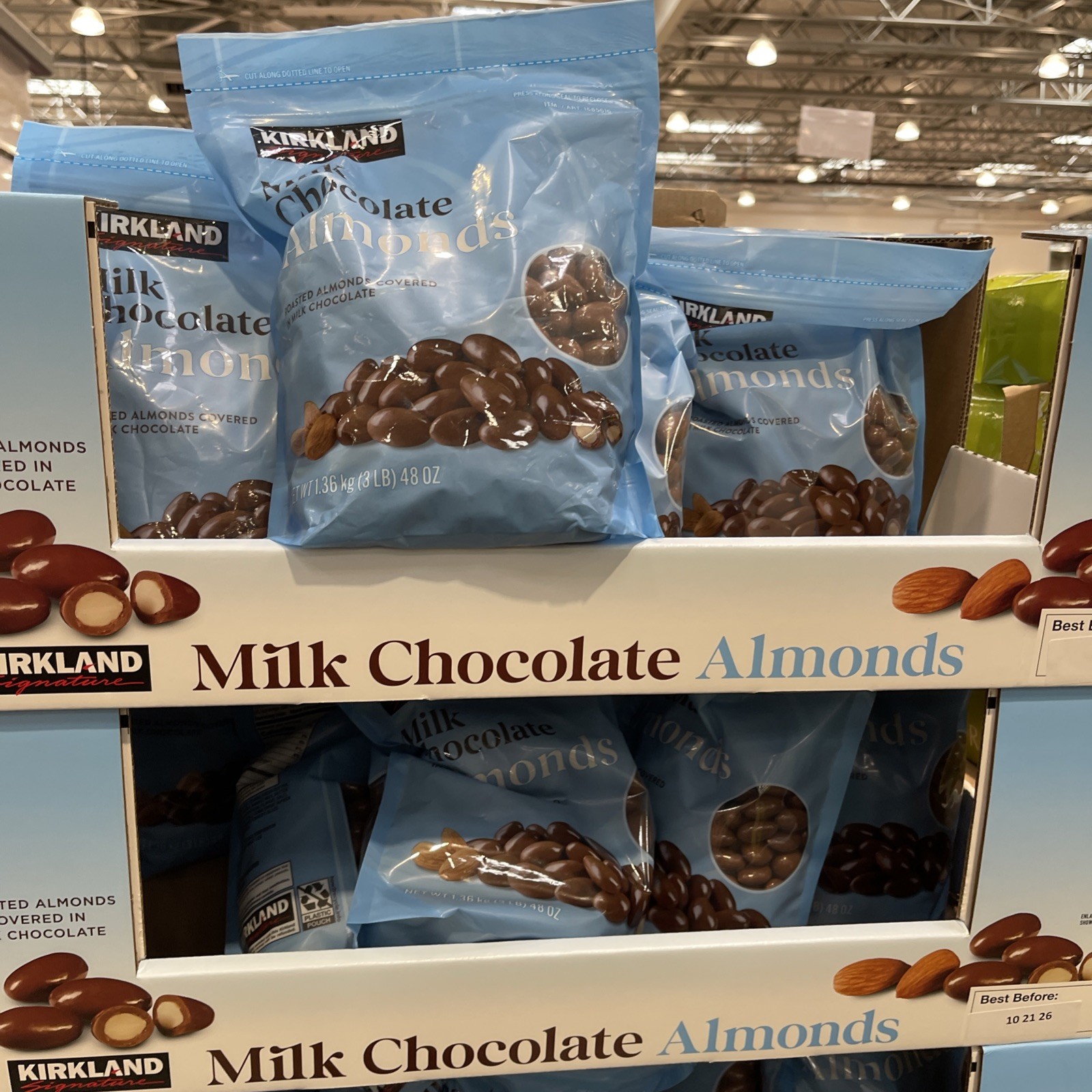 Kirkland Signature Milk Chocolate Covered Almonds 3 LB /48oz (1 Packet )