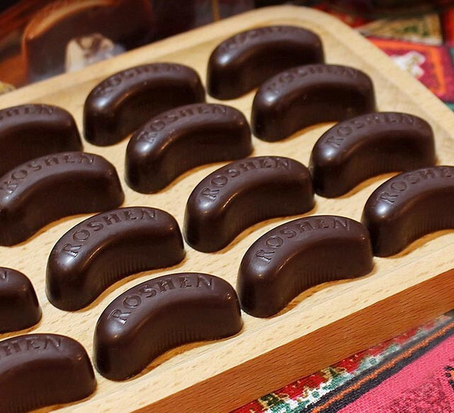 2x “Shooters” Chocolate Candy with Brandy Liqueur Roshen Boxed Sweets 150g/5.3oz