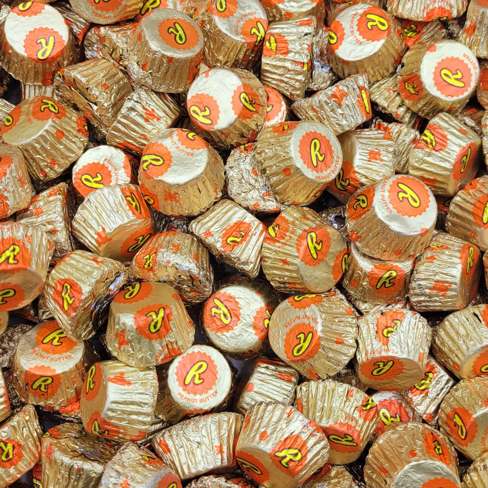 Resse’s Peanut Butter Cups Candy, 2 Pound Bulk Bag (Approx. 85 pcs) – Individ…
