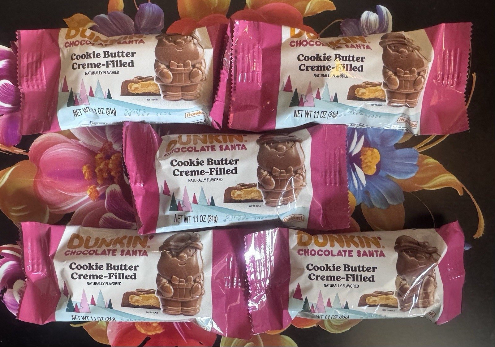 Lot of 5 Dunkin’ Cookie Butter Creme Filled Chocolate Santa Candy bar 1.1 OZ
