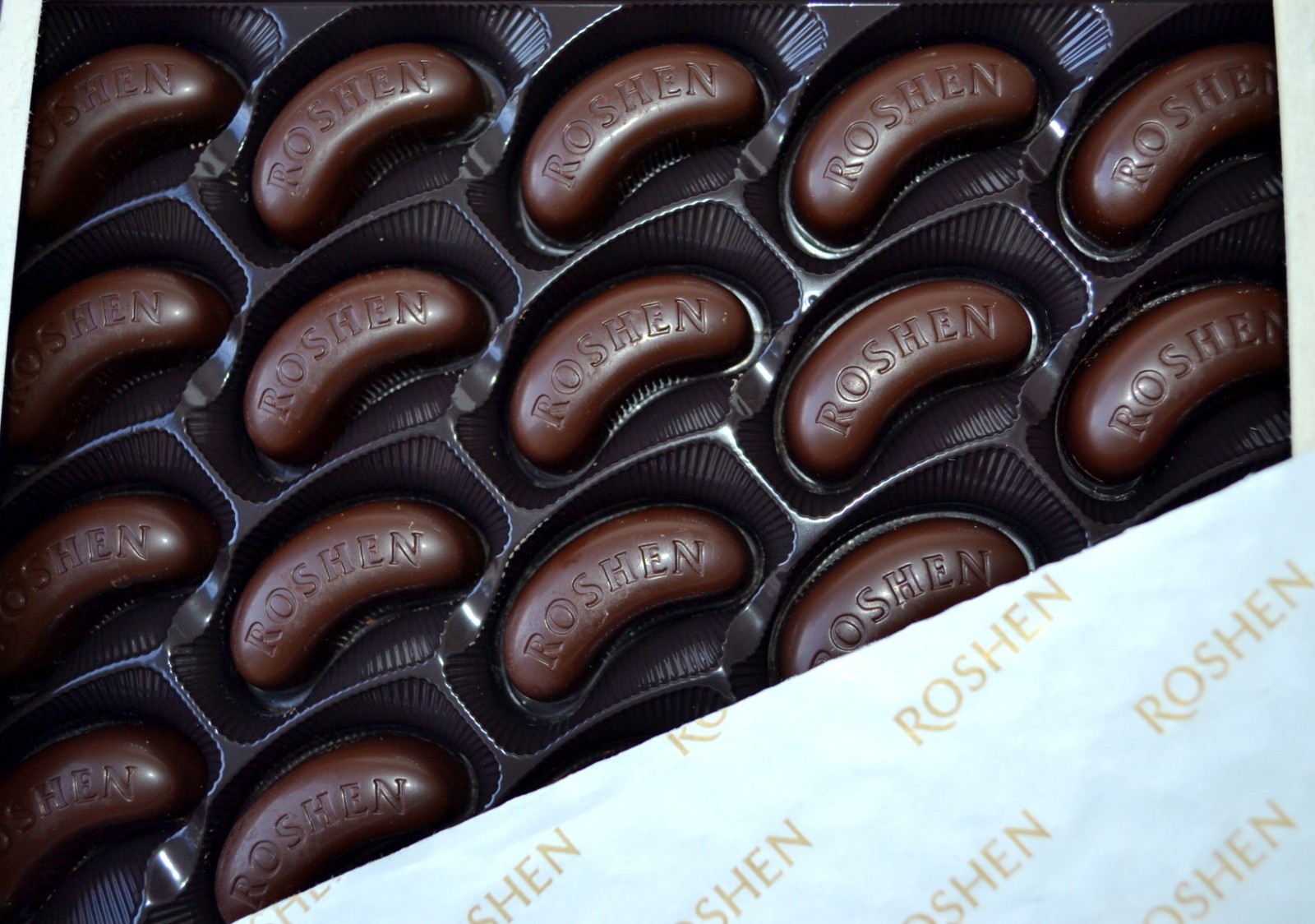 Box Sweets ROSHEN “Shooters” Chocolate Candy with Brandy Liqueur 150g / 5.3 oz