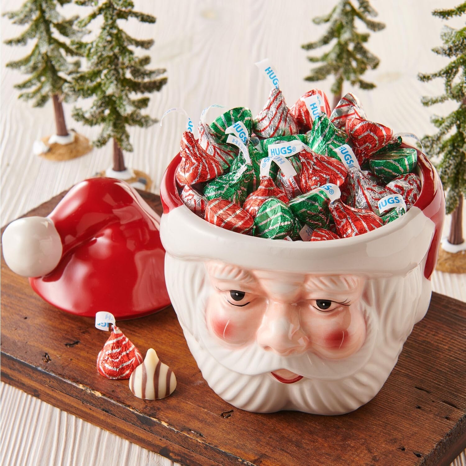 Hershey’s Kisses Hugs, Milk Chocolate Hug White Crème Christmas Candy (5 Pounds)