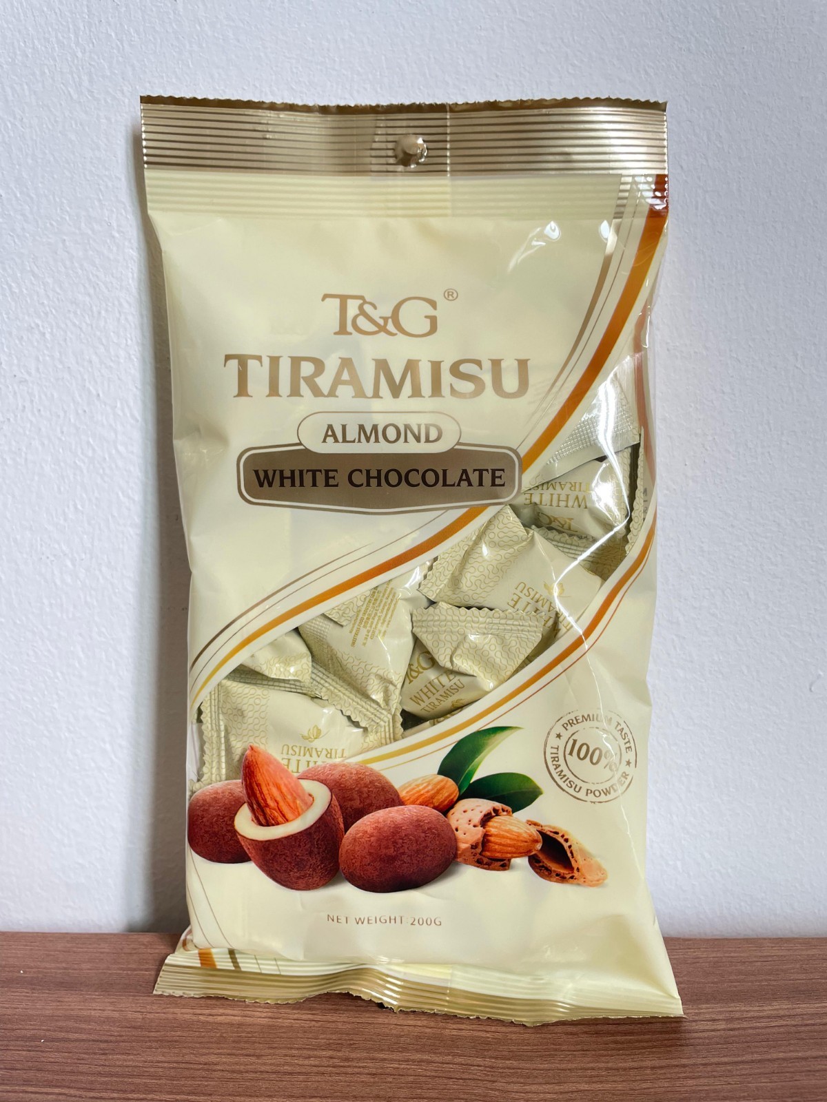 T&G Tiramisu Almond White Chocolate