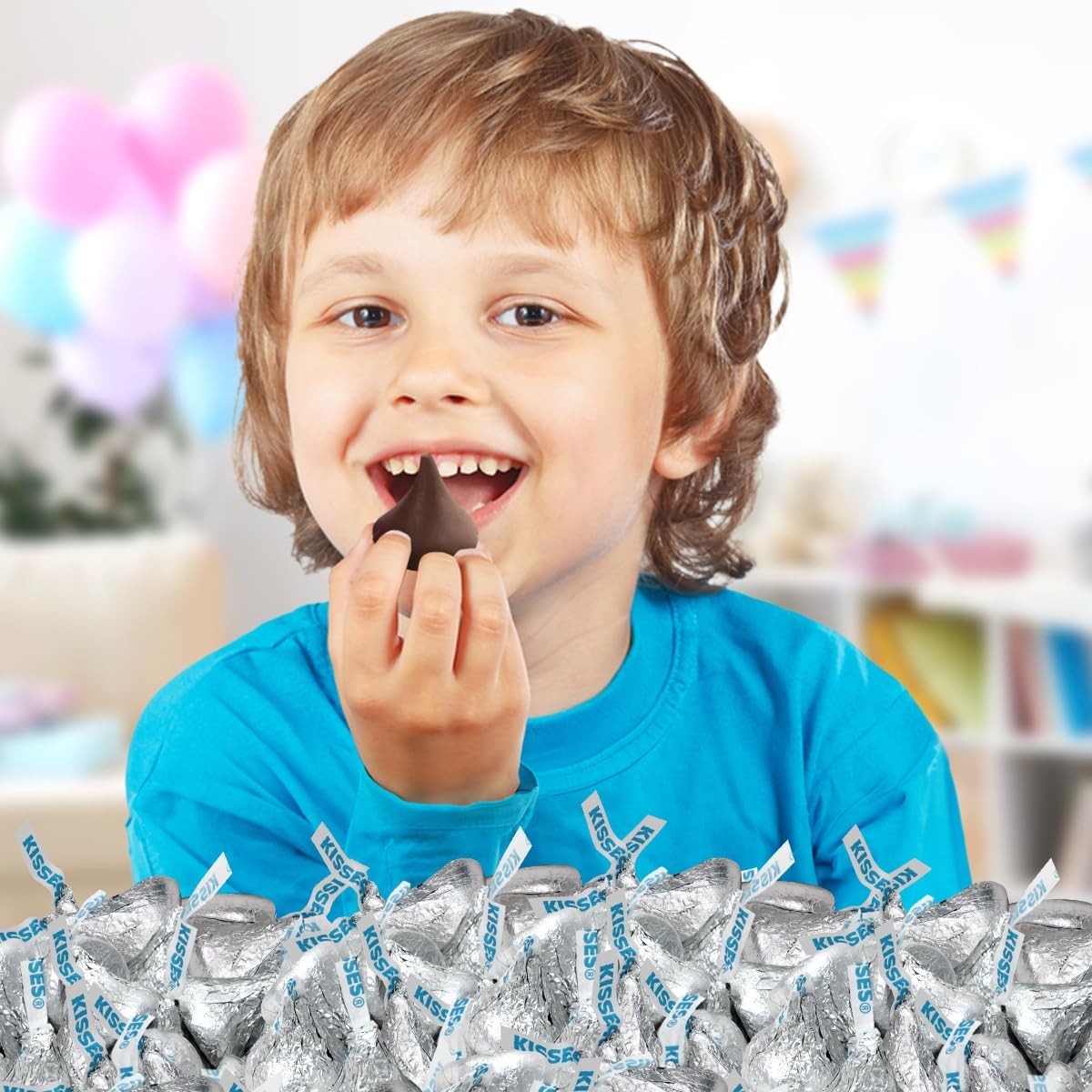 Hershey’s Kisses Milk Chocolate Silver Foil, Bulk Fresh Holiday Candy (5 Pounds)