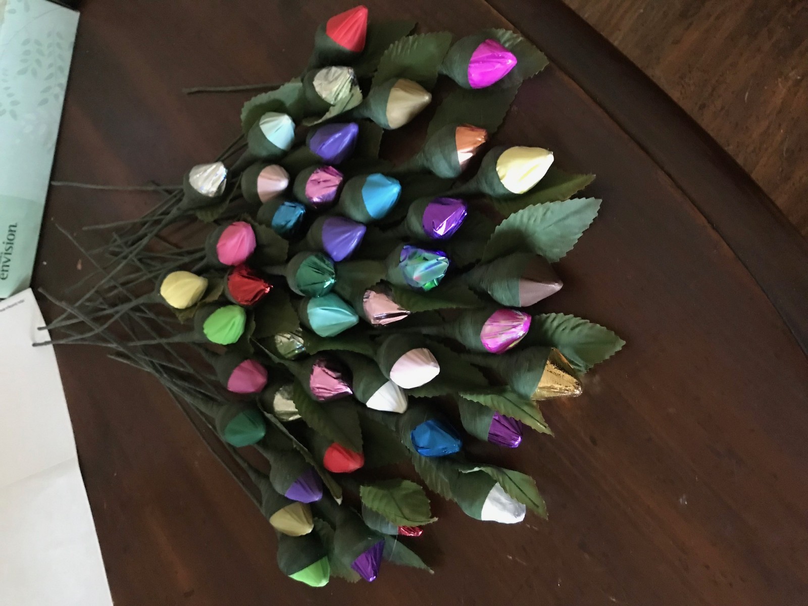HERSHEY KISS CHOCOLATE ROSES 12 rose & BOW, U PICK COLOR, GIFT FAVORS FREE SHIP