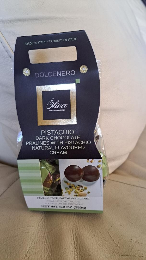 OLIVIA DARK CHOCOLATE PRALINES WITH PISTACHIO NATURAL FLAVOURED CR MADE IN ITALY