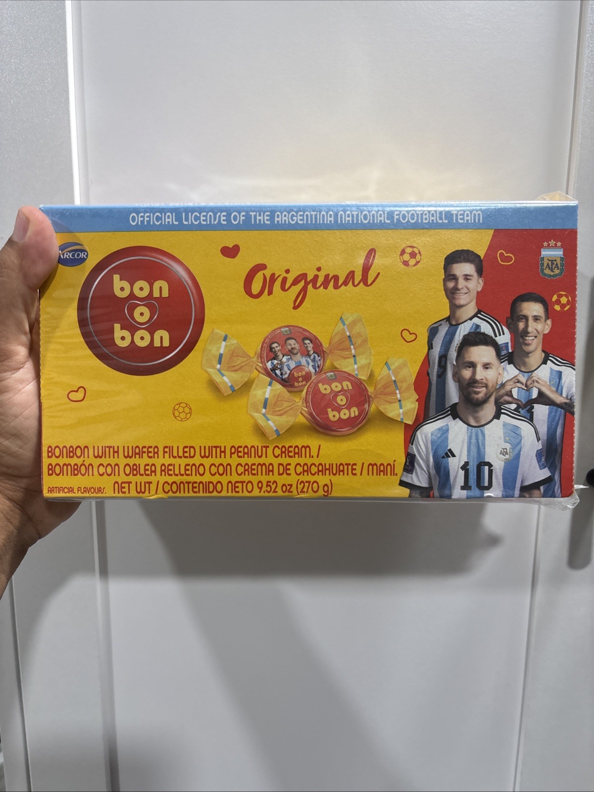 Leo Messi Bon o Bon Traditional Chocolate Filled Peanut Butter Candy Argentina