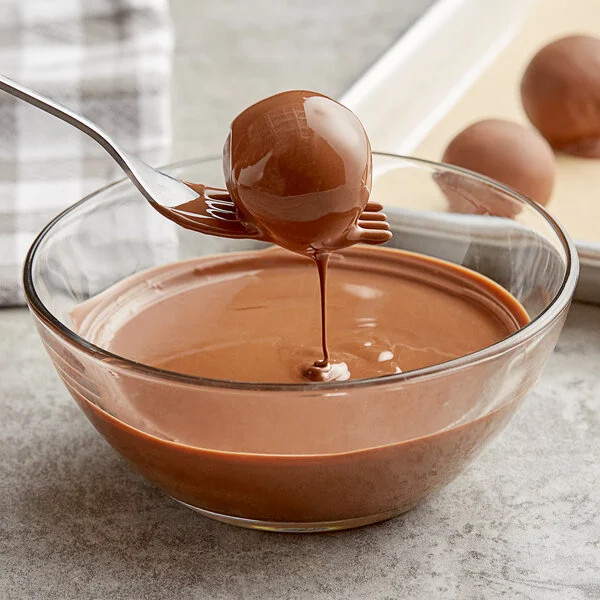 Callebaut Recipe 823 Milk Chocolate Callets™ 22 lb – 10 KG – Free Delivery