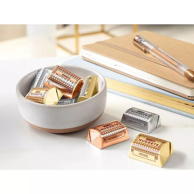 HERSHEY’S NUGGETS Assorted Chocolate Candy (145 pcs)