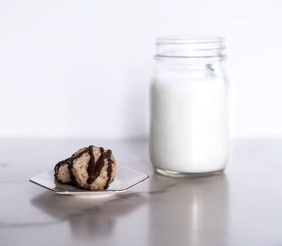 Organic Coconut Bites with Cacao Nibs and Dark Chocolate, 5.25Oz | Gluten Free |