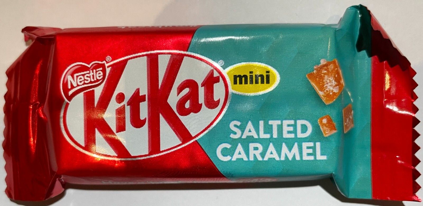 1x Unit KitKat Mini MIX Salted Caramel — 0.49 oz (Two Bars / Unit)