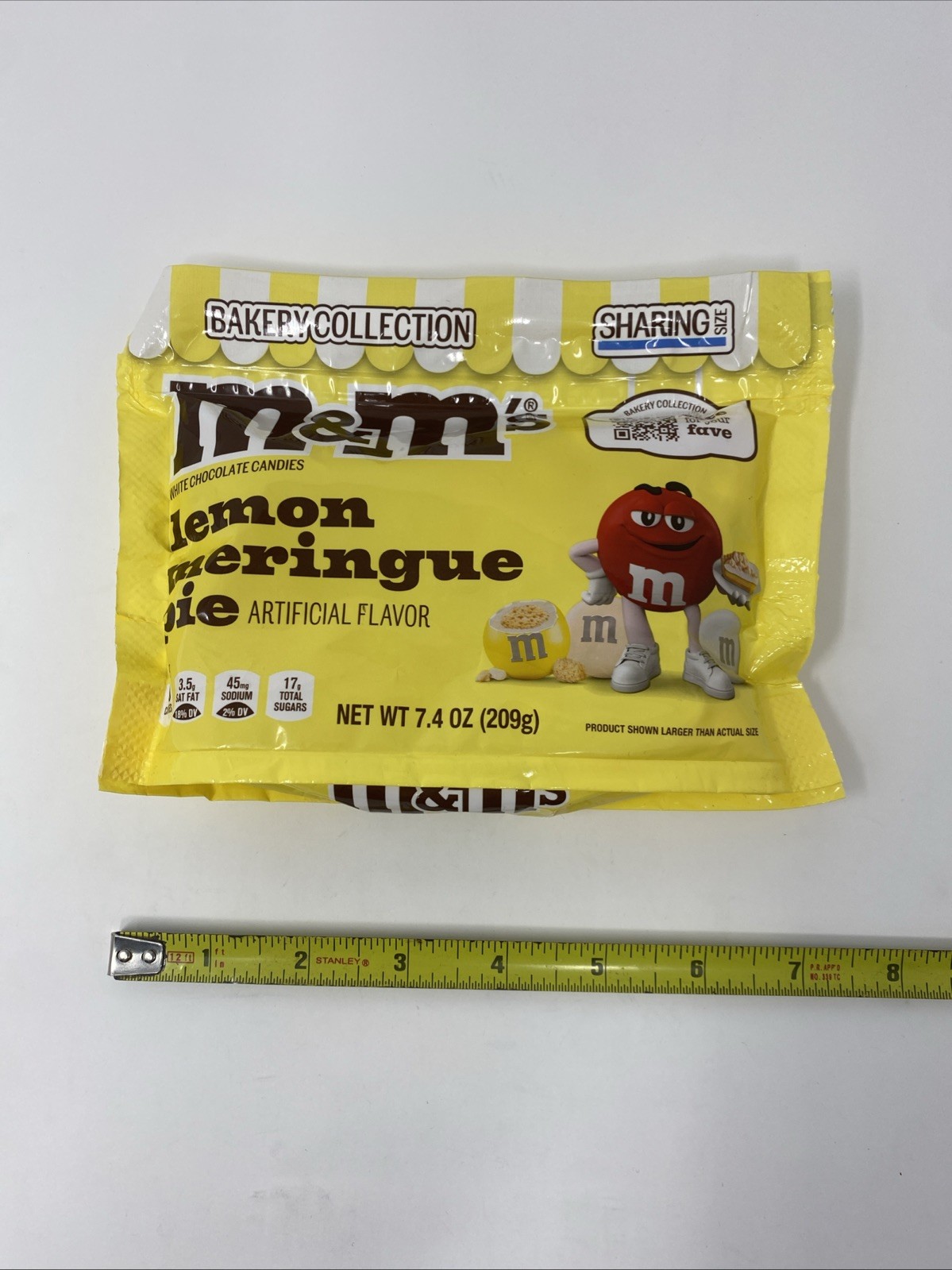 New Limited Edition Bakery M&M Lemon Meringue Pie Chocolate Candies Share 7.4 Oz