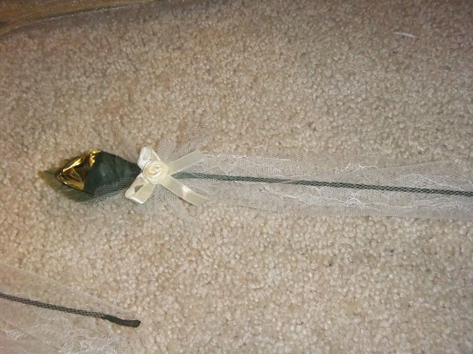 pagent,dance,MOTHERS DAY KISS CHOCOLATE ROSE 1 rose W/BOW U PICK COLOR .