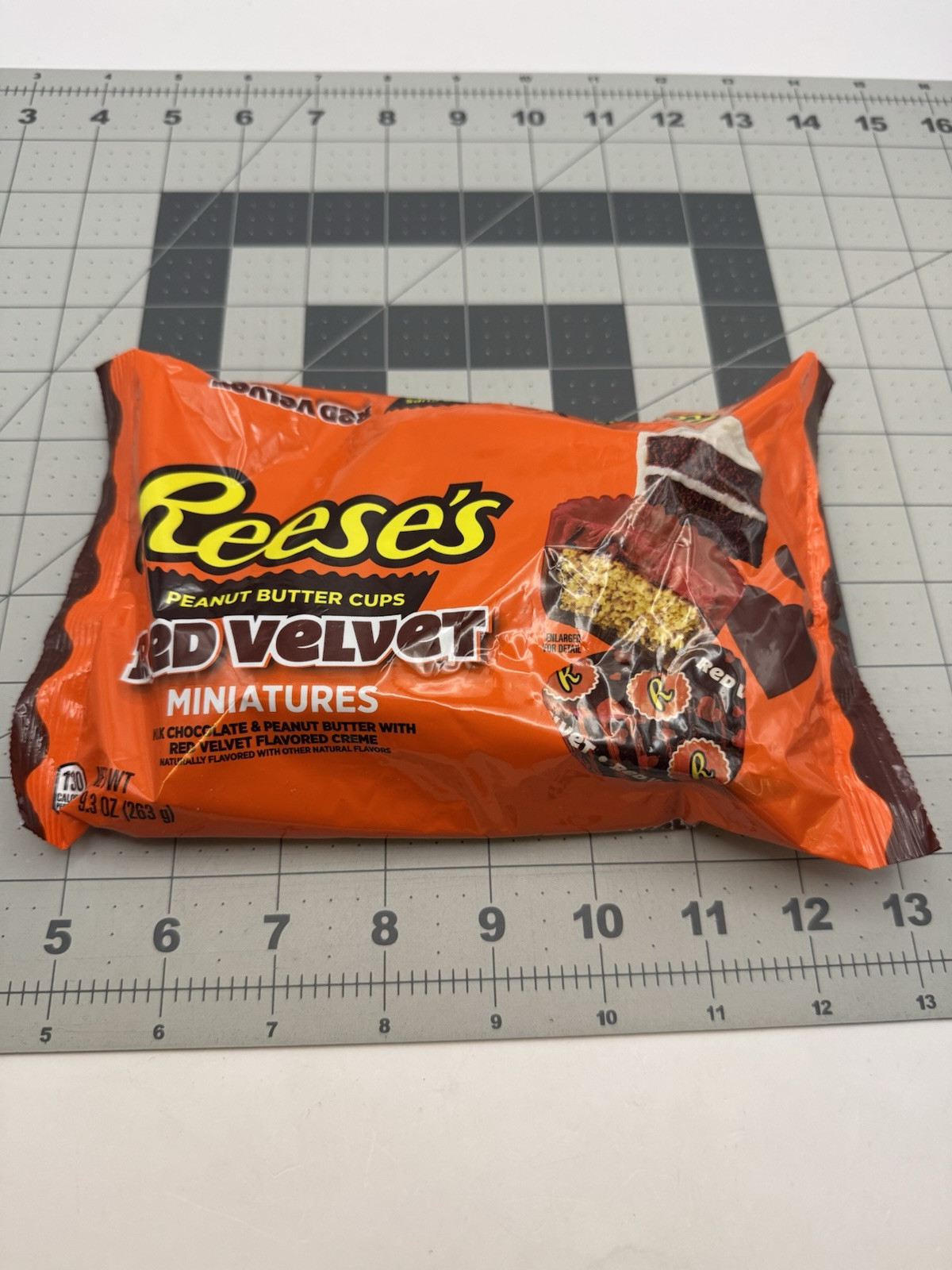 1 New Limited Edition Reese’s Red Velvet Mini Cups Bag 9.3oz