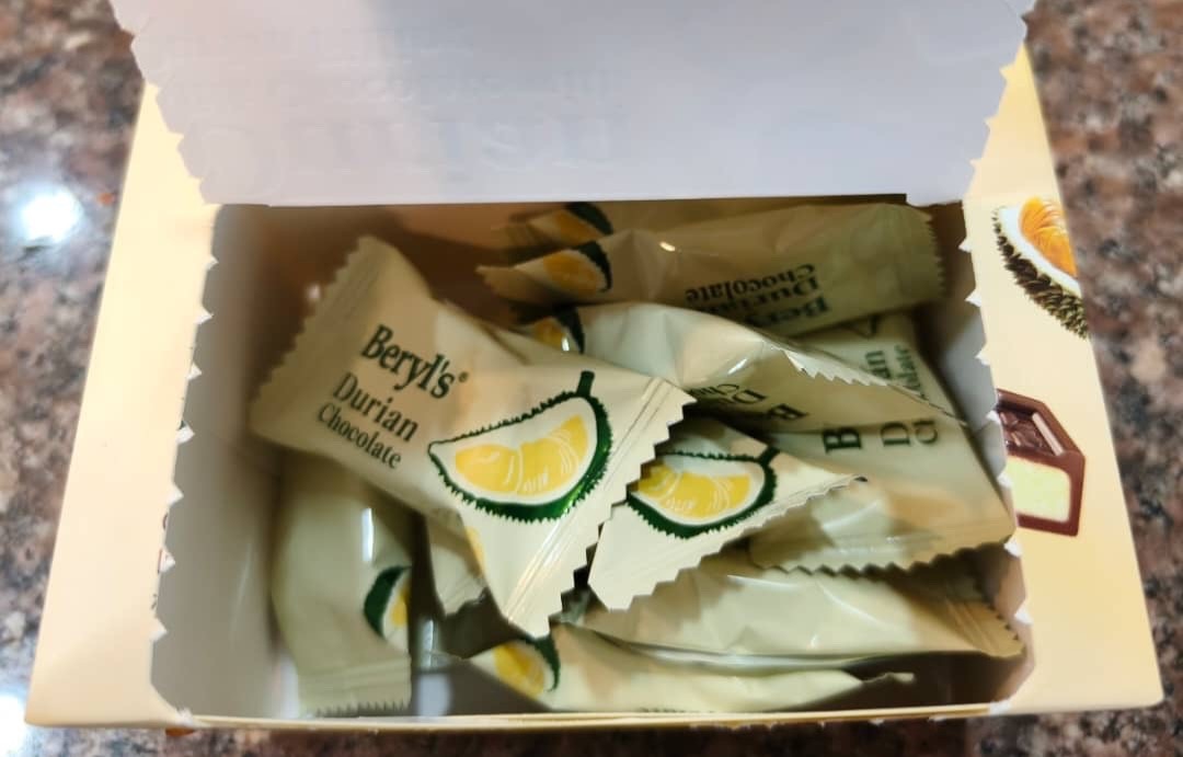 Beryl’s Durian Milk Chocolate With Filling 4 Pack 60g Fruit Candy Sweets Snack