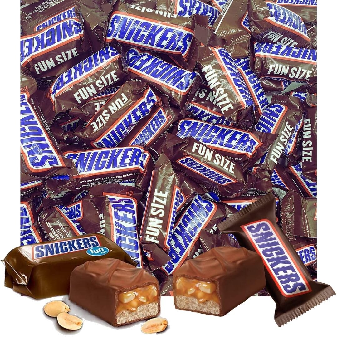 SNICKERS Milk Chocolate Individually Wrapped Bulk Fun Size Candy Bars (4 Pounds)